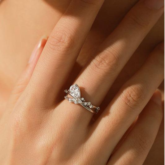 Entangled Lines Water Drop CZ Ring - MARCOSELLE