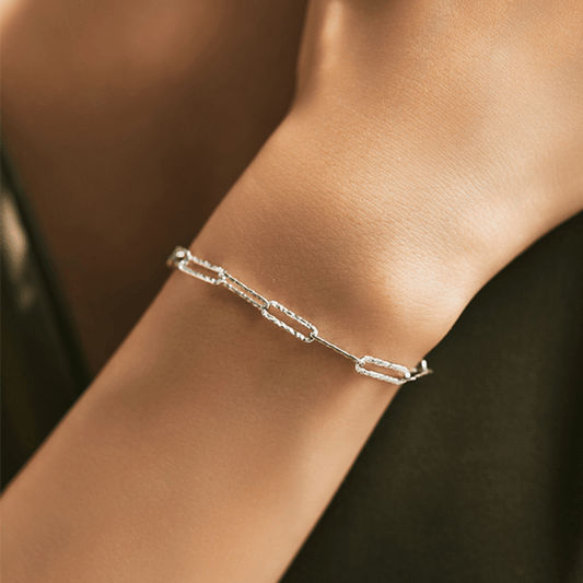 Wavy Lock Chain Bracelet