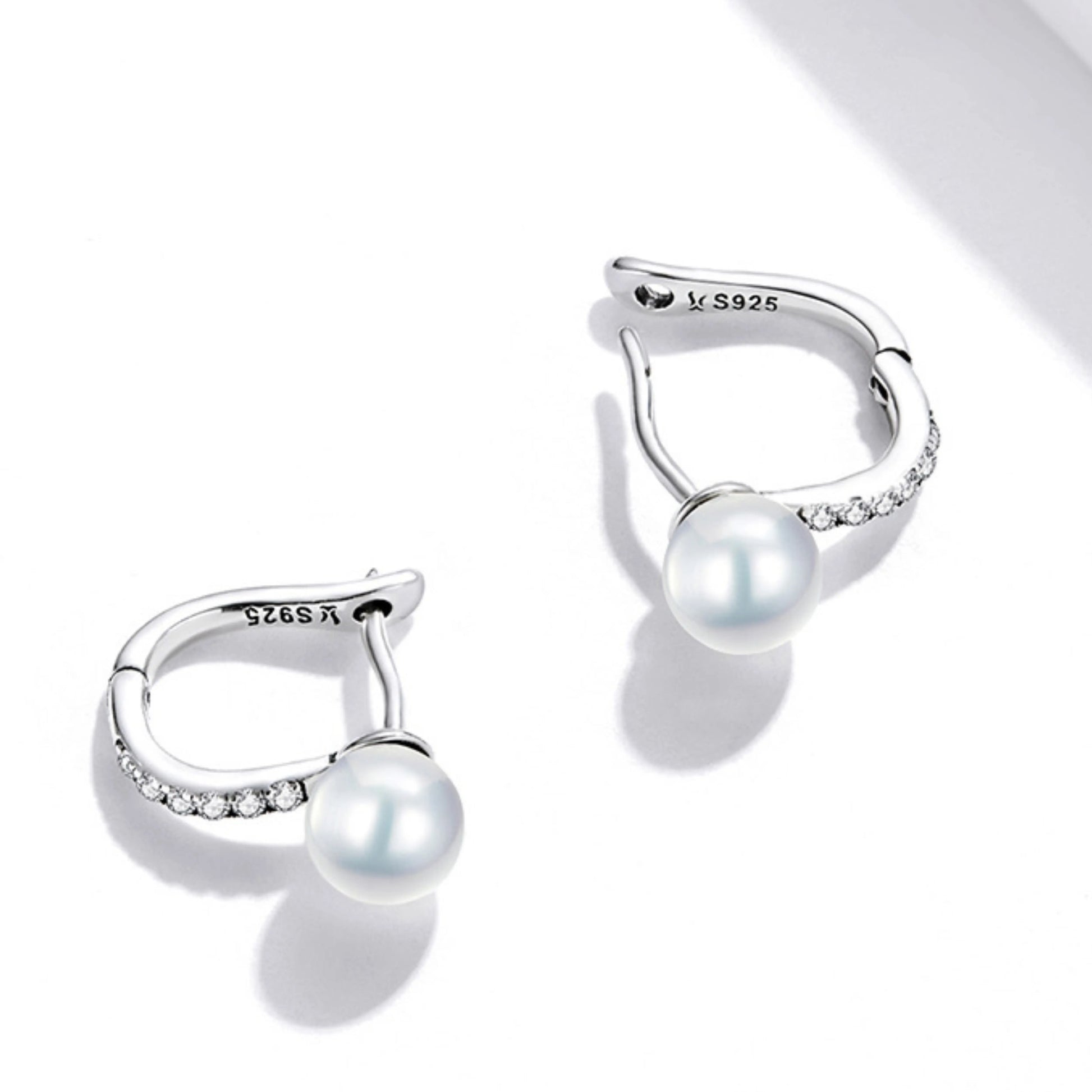 Crystal Pearl & Snowflake Stud Earrings - MARCOSELLE
