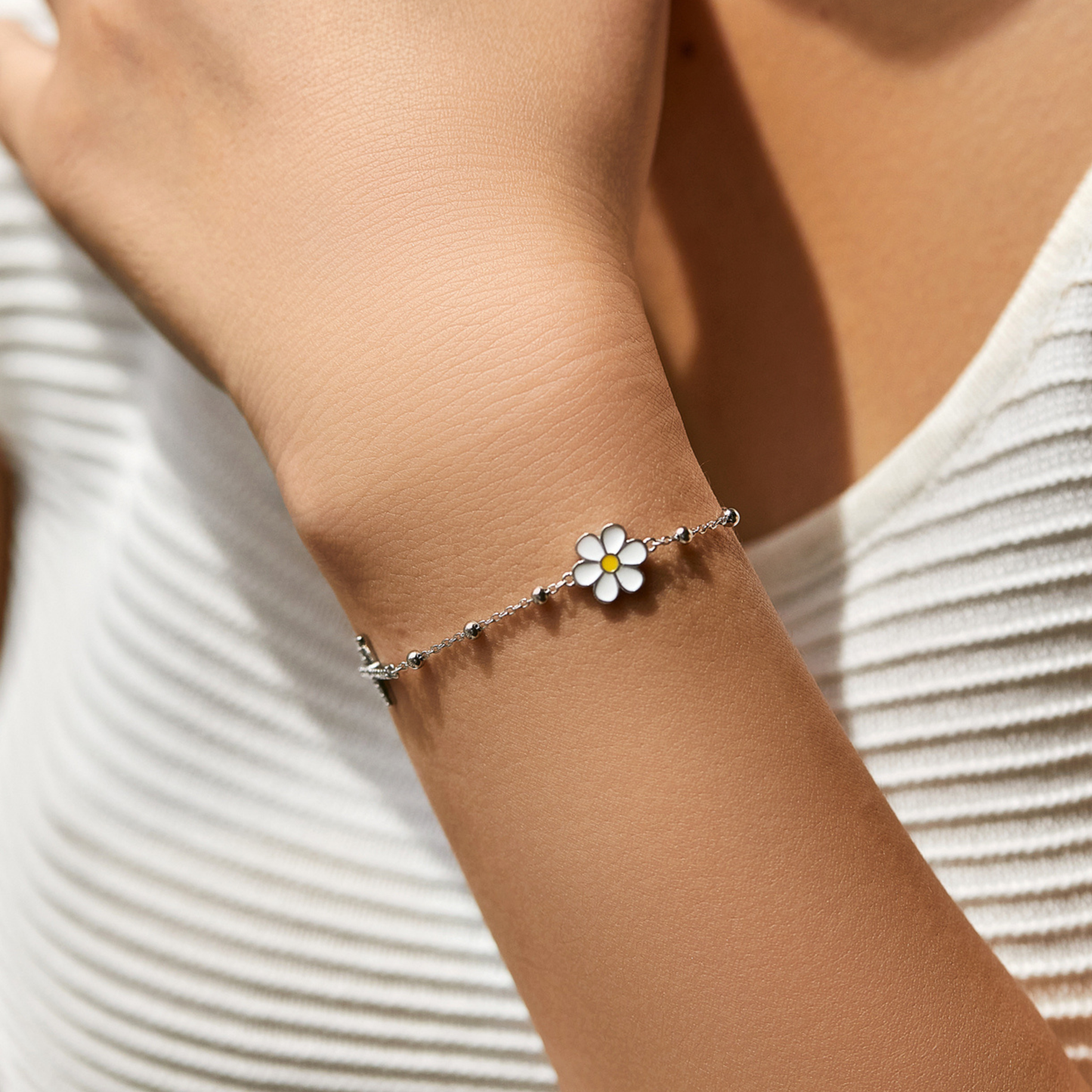 Enamel Daisy Bracelet - MARCOSELLE